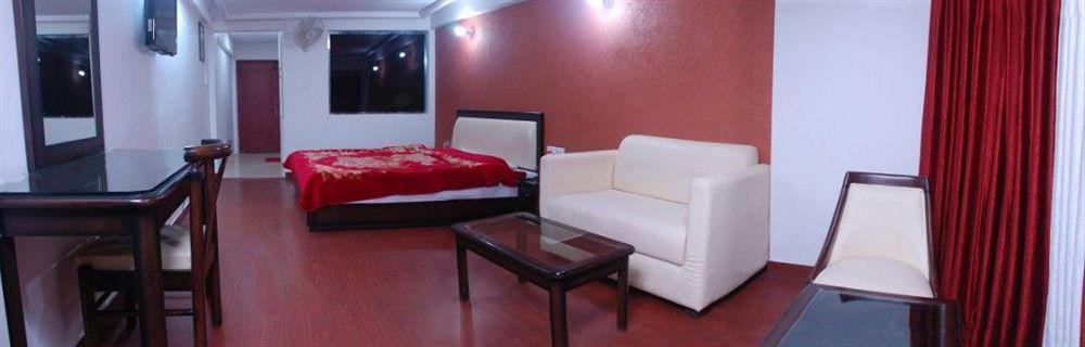 Welcome Park Hotel Nainital Exterior photo